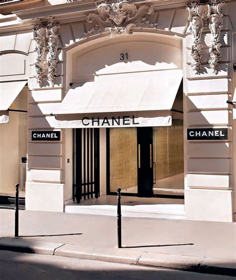 chanel hiring makeup